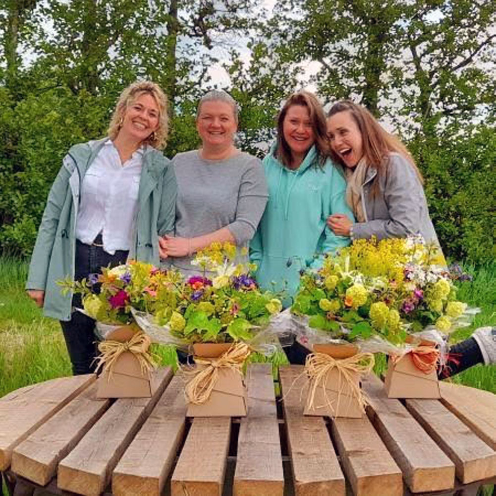 Hand Tied-Bouquet Workshop ⠀⠀⠀⠀⠀⠀⠀⠀⠀⠀⠀⠀⠀