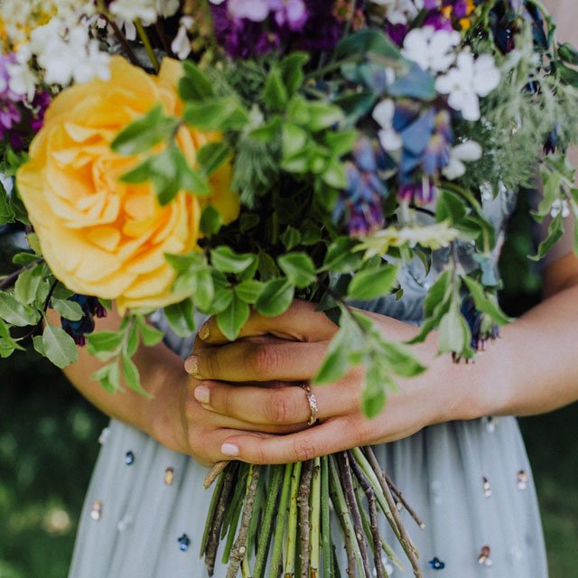 wedding-flowers-affordable-01