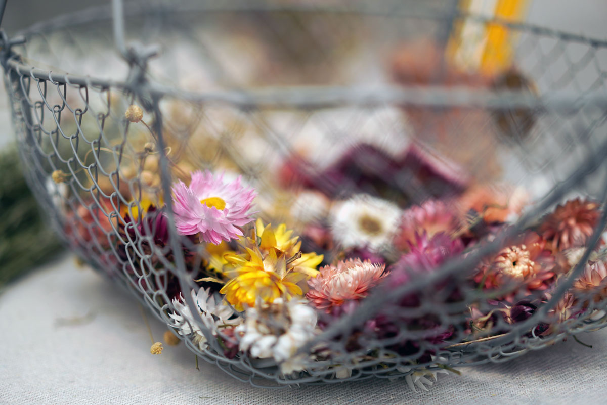 Contemporary Dried Flower Wreath Workshop - Image 4