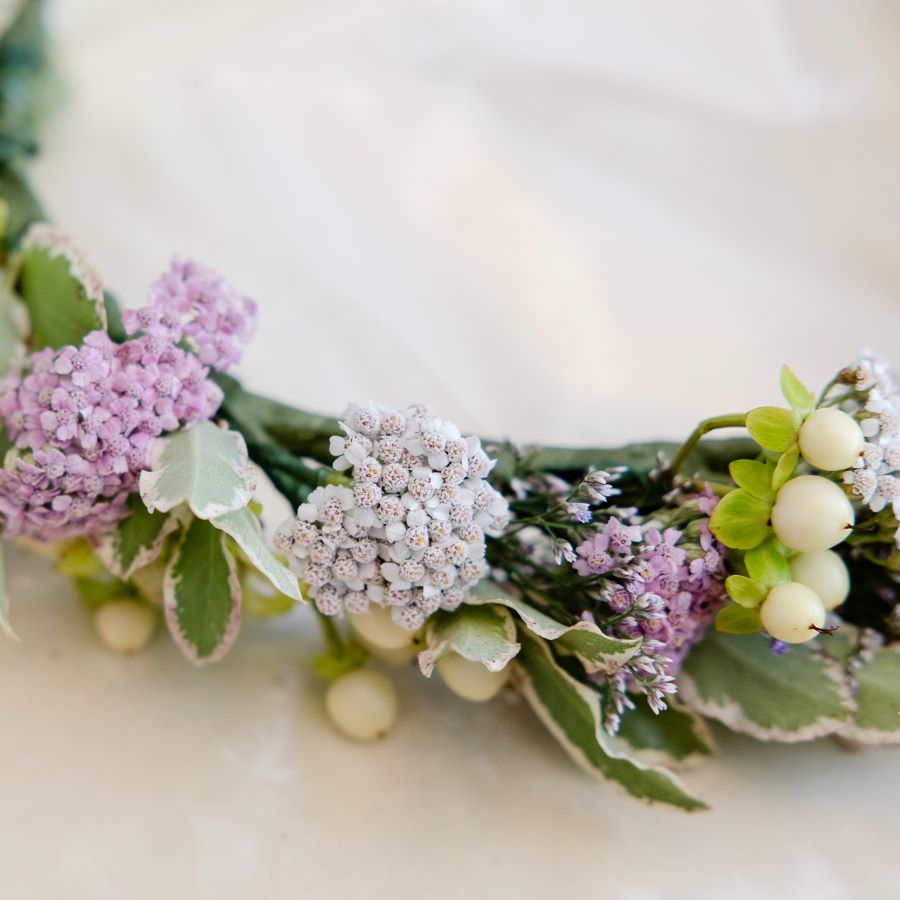 DIY Wedding Flowers Workshop: <br> Part 1 Bouquets & Buttonholes - Image 5