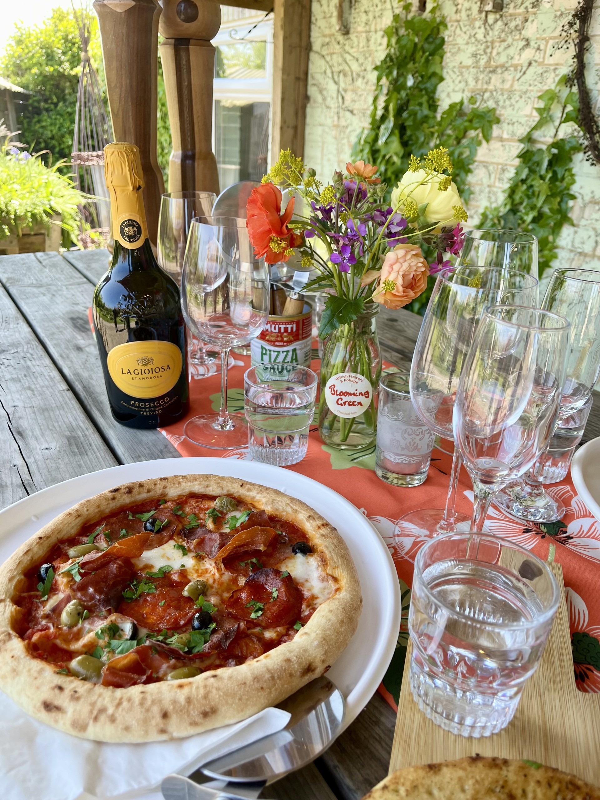 PYO and Pizza — on Thursdays
